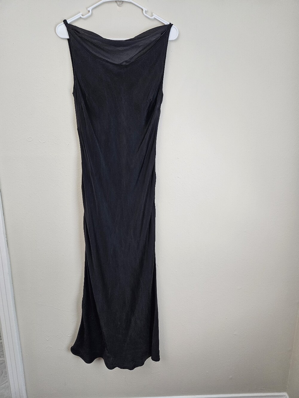 VTG Victoria’s Secret 100% Silk Maxi Dress Backless Cowl Neck Bias Cut XS Y2K
